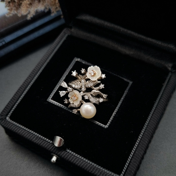 انگشتر نقره گل و مروارید