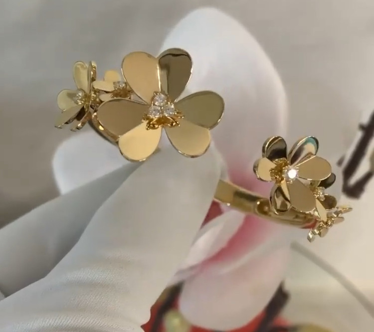 بنگل استیل طلایی