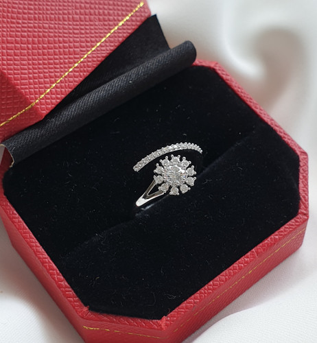 انگشتر ظریف زنانه