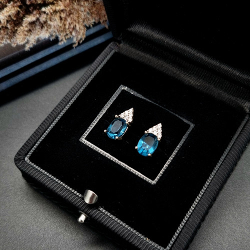 گوشواره نقره با سنگ آبی