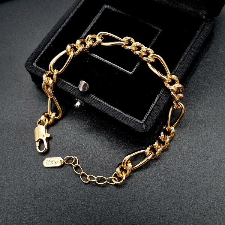 دستبند فیگارو