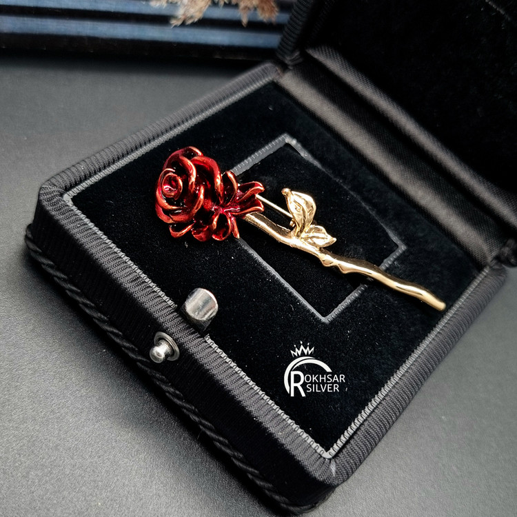 گل سینه رز