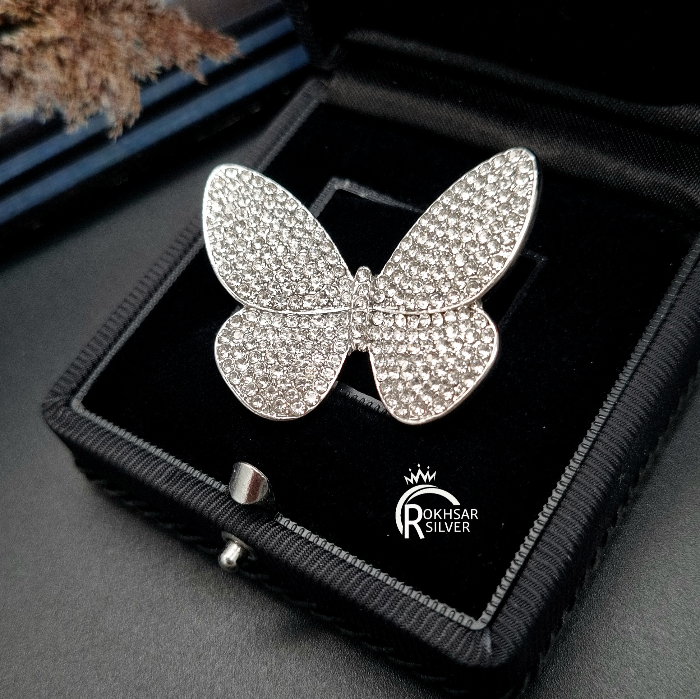گلسینه زنانه مدل پروانه سفید کد RS_2089