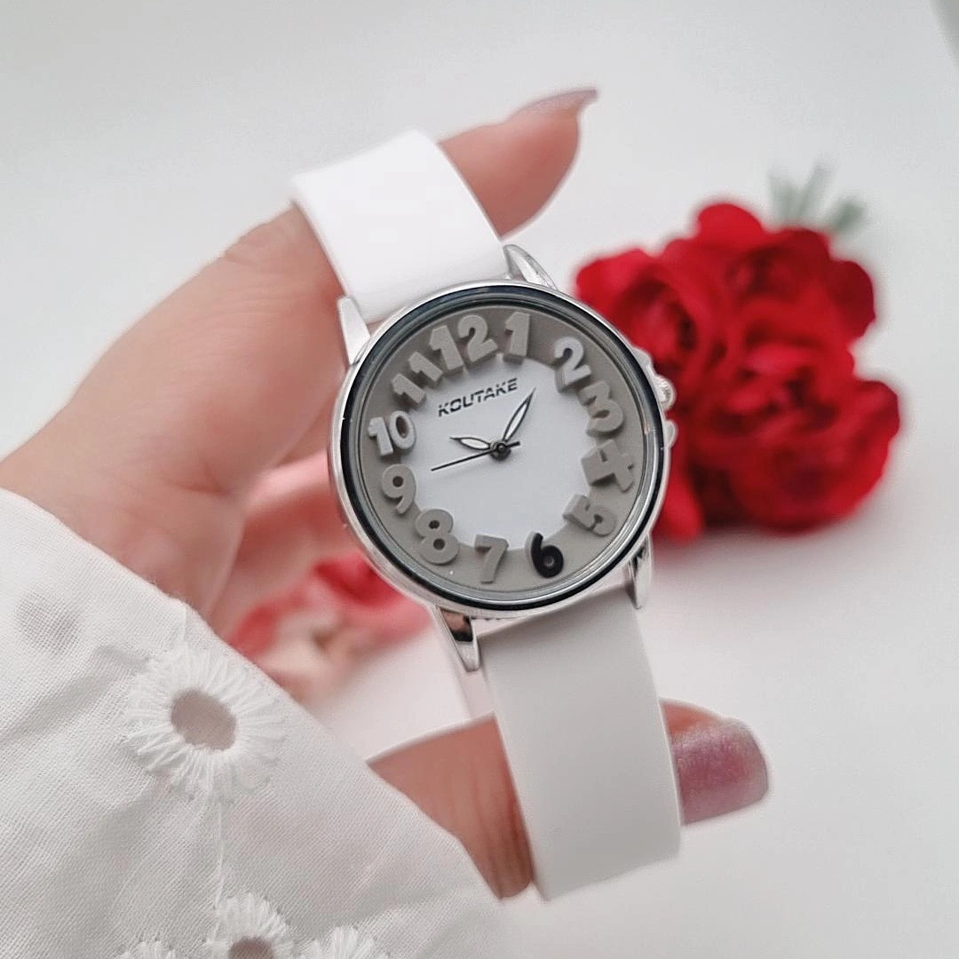 ساعت مچی زنانه صفحه گرد با بند سیلیکونی سفید کدRS-2190
