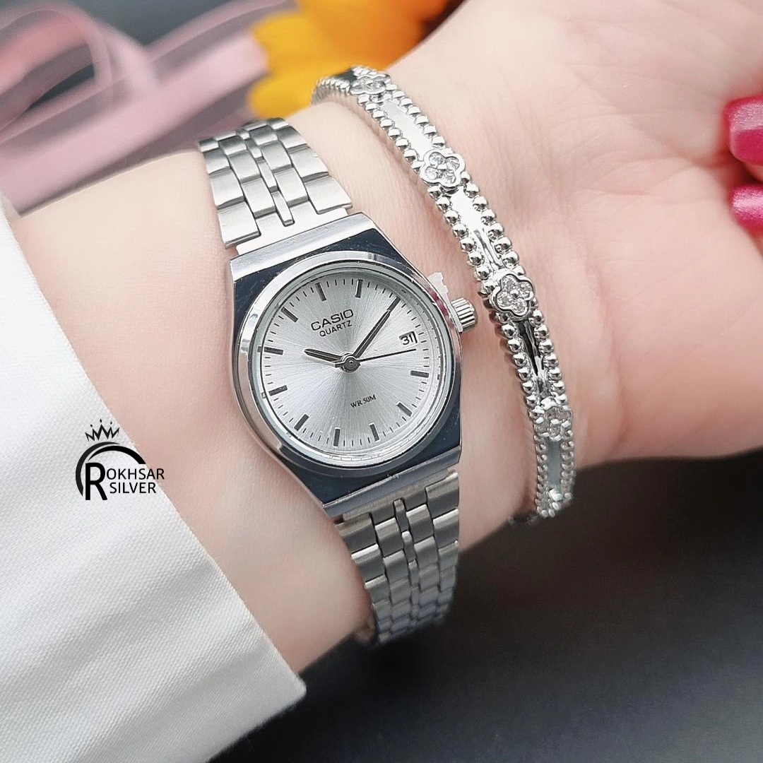 ساعت مچی زنانه کاسیو مدل صفحه گرد نقره ای  با بند استیل کد RS_2333