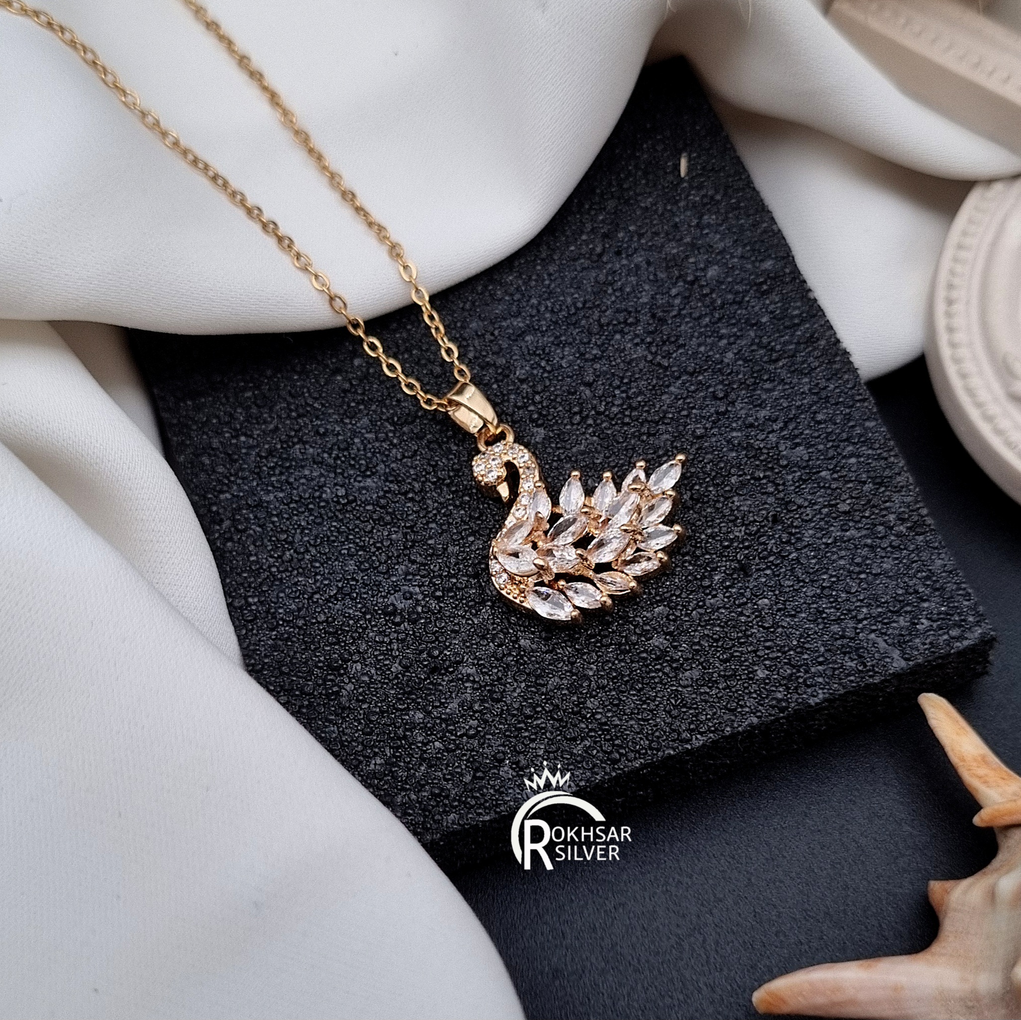 گردنبند زنانه مدل قو  سواروسکی با نگین مارکیز  RS_2372