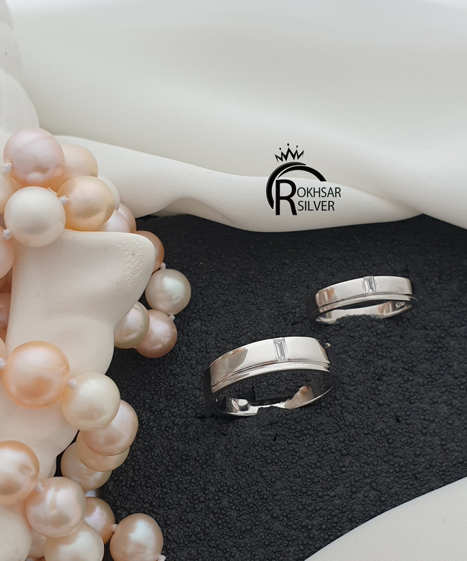 حلقه نقره زنانه و با عیار ۹۲۵ و مدل تک نگین مستطیلی و طرح طلا کد RS_2438