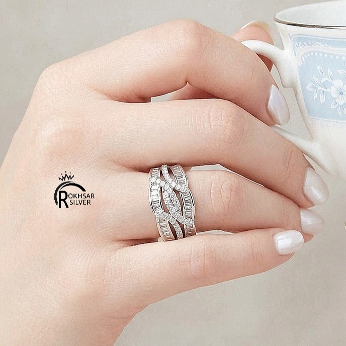 انگشتر نقره زنانه عیار 925 مدل موج با نگین باگت کد RS_2460