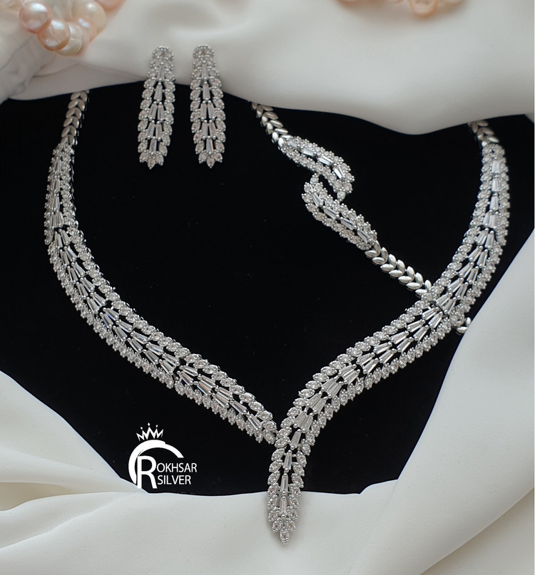 سرویس زنانه مدل شرابه ای جواهری وطرح طلا کد RS_2513