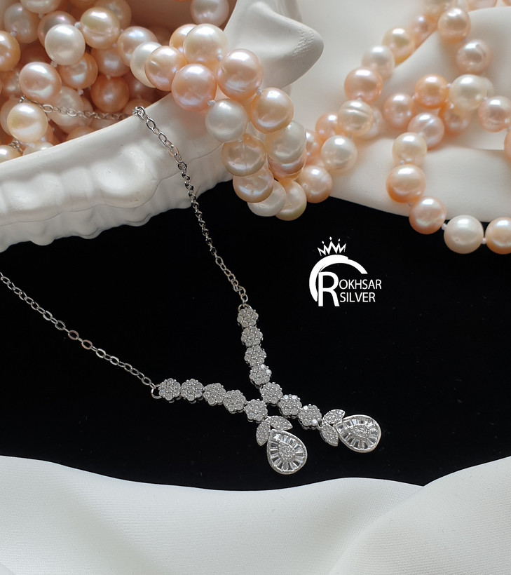 نیمست زنانه مدل سینه ریز جواهری اشک و گل طرح طلا کد RS_2518