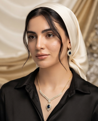سرویس زنانه مدل سینه ریز با نگین آبی سرمه ای کد ۲۵۲۰