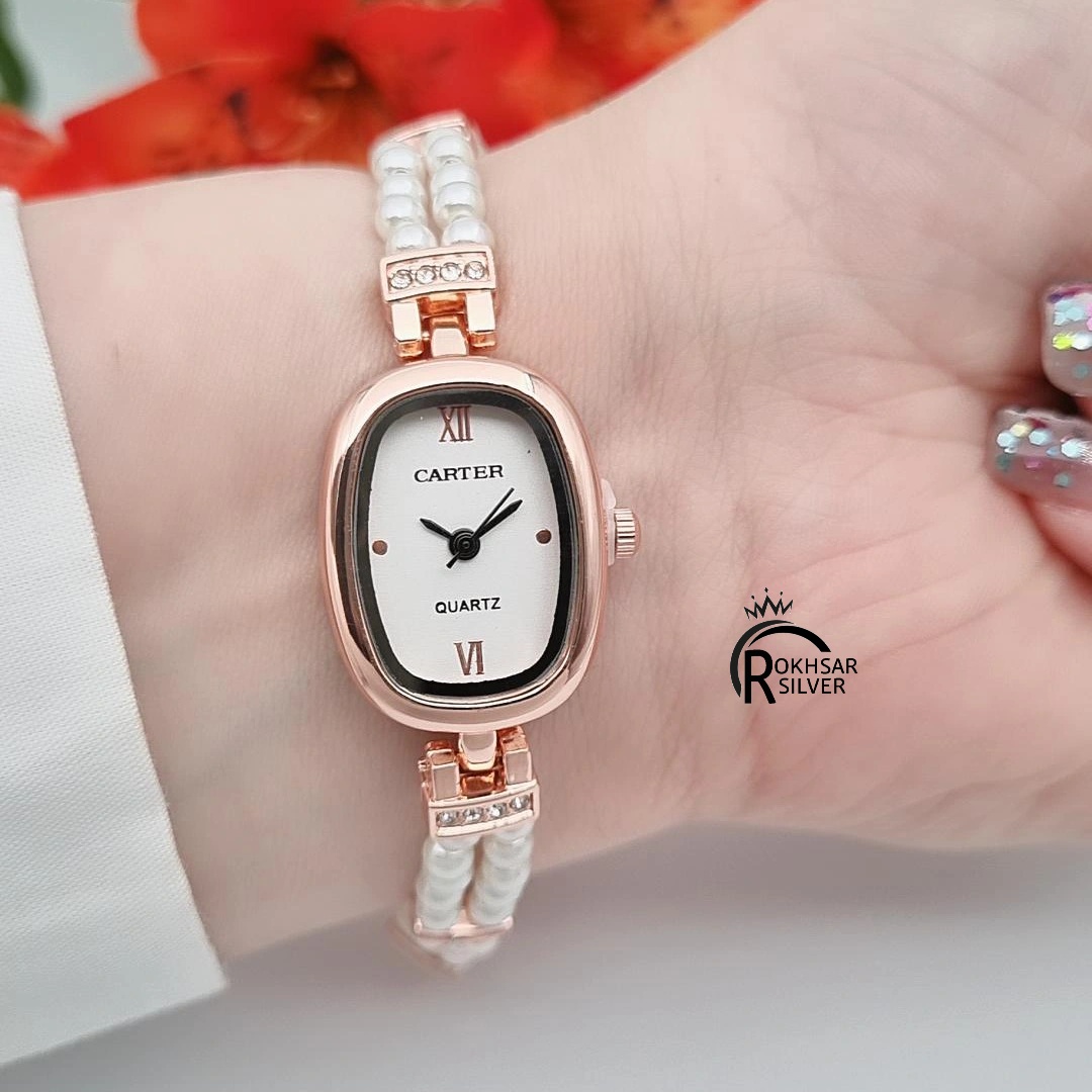 ساعت مچی زنانه طرح کارتیر با صفحه بیضی رزگلد و بند مرواریدی  کد  RS_2542