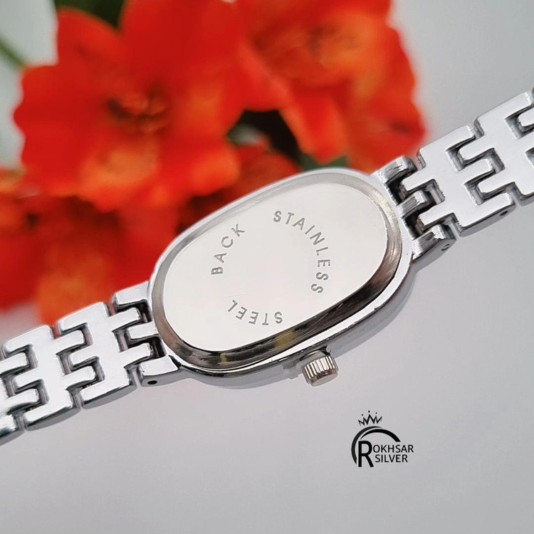 ساعت مچی زنانه طرح کارتیر صفحه بیضی نقره ای با بند فلزی کد RS_2552