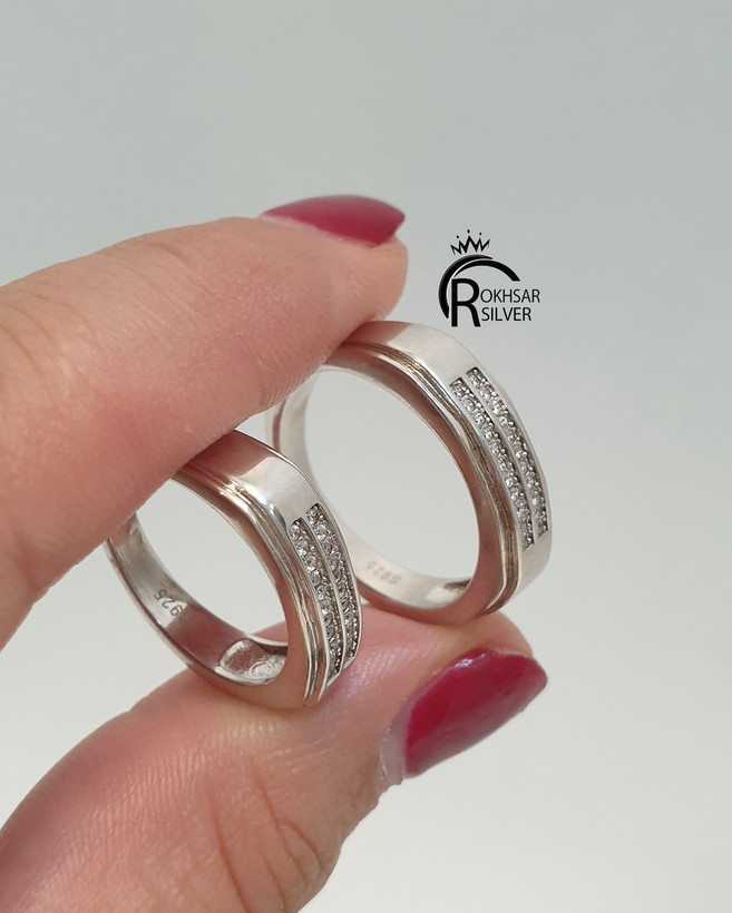 حلقه ست نقره زنانه و مردانه با عیار ۹۲۵مدل دو رج نگین اتمی و طرح طلا کد RS_2581